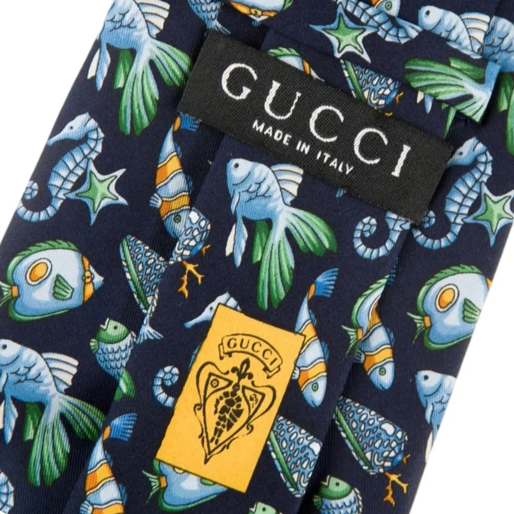 GUCCI • Vintage Fish Seahorse Business Classic Tie
